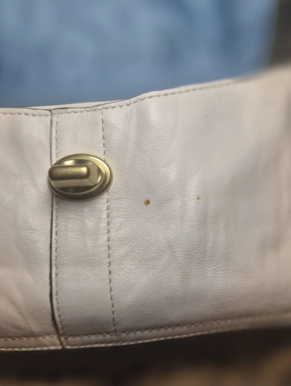 Coach Spectator Shoulder Bag White Beige Leather Gold Turnlock GUC